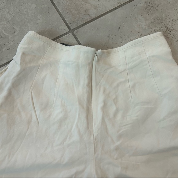 Club Monaco White Lined Bermuda Wide Leg Women’s Shorts XS - Picture 7 of 10